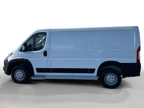 Used 2025 RAM ProMaster 2500 w/ U-Haul Equipment Group FWD image 2