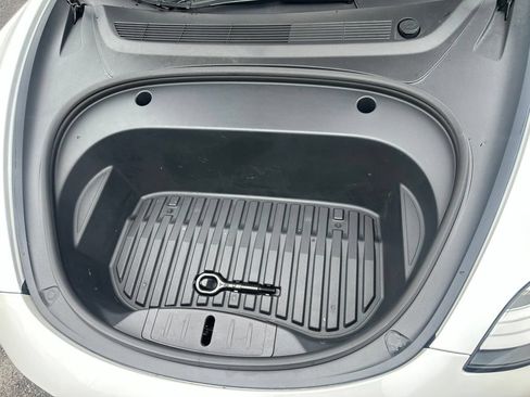 Used 2020 Tesla Model 3 Standard Range Plus RWD image 29