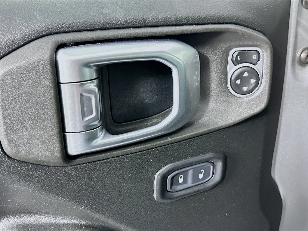 Used 2019 Jeep Wrangler Unlimited Sport S AWD/4WD image 18
