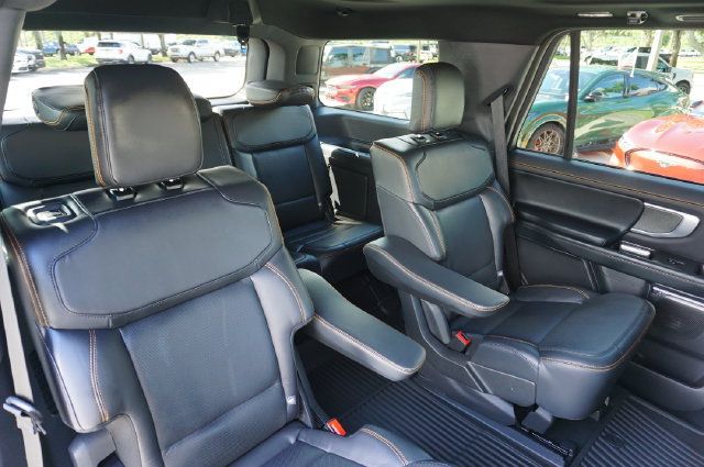 Used 2025 Ford Expedition Tremor AWD/4WD image 21