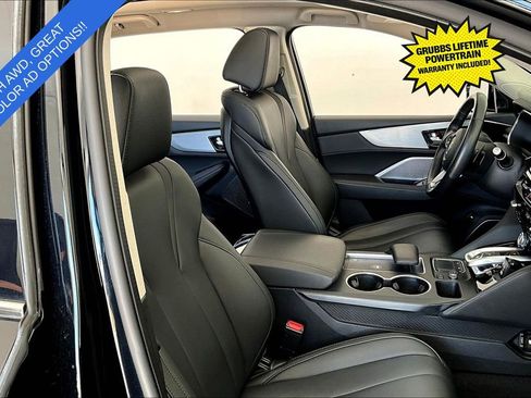 Used 2023 Acura MDX SH-AWD image 11