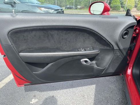 Used 2016 Dodge Challenger SRT image 21