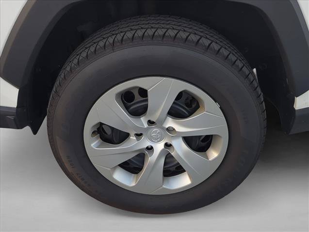 Used 2023 Toyota RAV4 LE FWD image 8