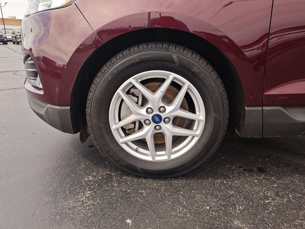 Used 2021 Ford Edge SEL AWD/4WD image 10