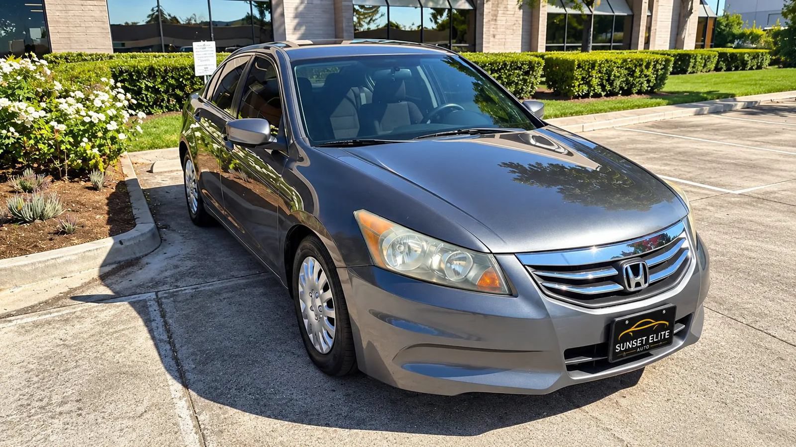 Used 2011 Honda Accord LX image 1