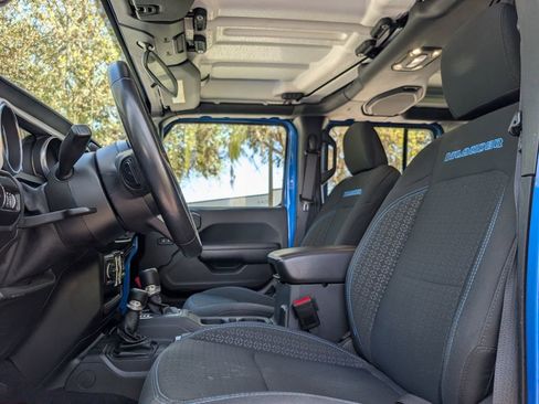 Used 2021 Jeep Wrangler Unlimited Islander image 17