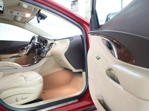 Used 2013 Buick LaCrosse Leather FWD image 10