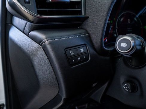 Used 2024 Lexus LX 600 F Sport image 37