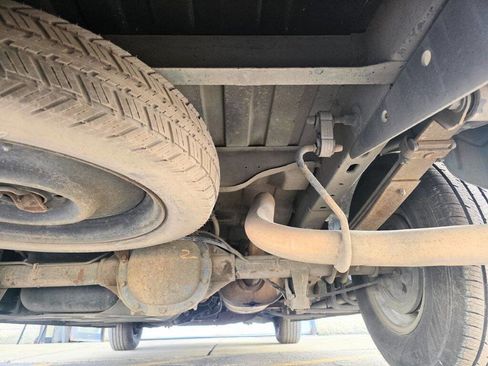 Used 2000 Chevrolet Astro Passenger AWD image 29