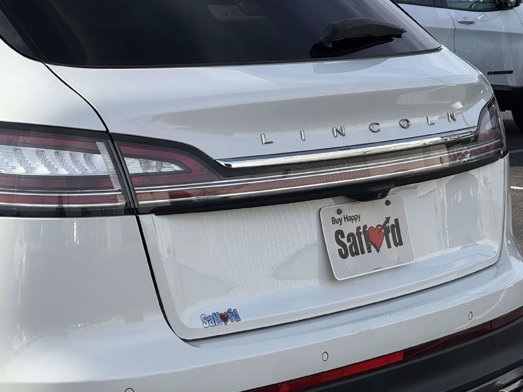 Used 2021 Lincoln Nautilus Reserve AWD/4WD image 11