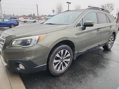 Used 2017 Subaru Outback 2.5i Limited image 1