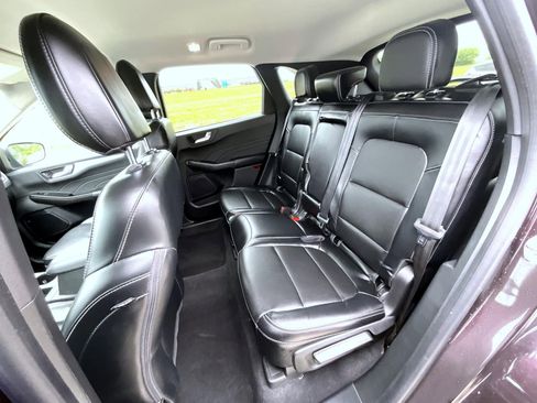 Certified 2023 Ford Escape Platinum AWD/4WD image 20