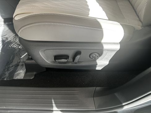 New 2026 INFINITI QX60 Autograph image 16