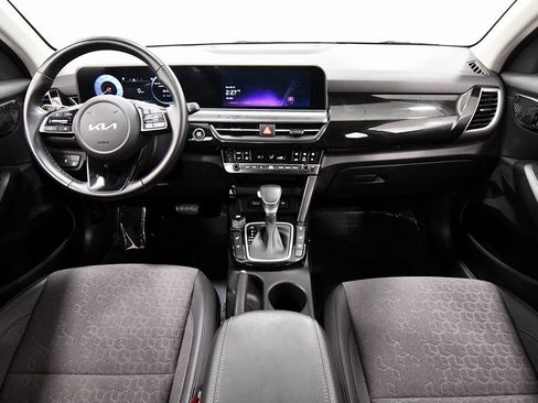 Certified 2024 Kia Seltos S image 3