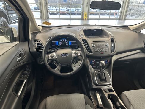 Used 2018 Ford C-MAX SE w/ Cold Weather Package image 2