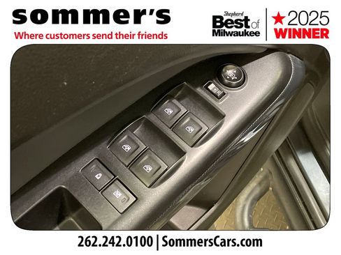 Used 2016 Chevrolet Colorado Z71 AWD/4WD image 11