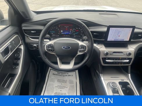 Certified 2021 Ford Explorer XLT w/ Equipment Group 202A AWD/4WD image 19