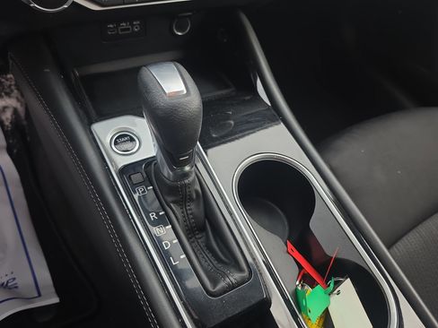 Used 2023 Nissan Altima 2.5 SV image 23