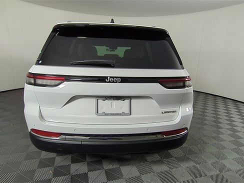 New 2025 Jeep Grand Cherokee Limited image 5