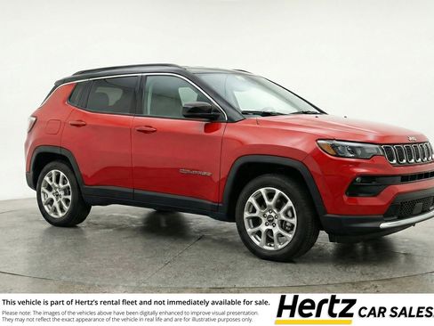 Used 2025 Jeep Compass Limited image 1