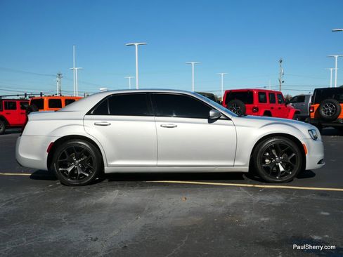 Used 2023 Chrysler 300 S w/ Comfort Group image 14