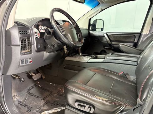 Used 2010 Nissan Titan PRO-4X w/ Pro-4x Leather Pkg image 21