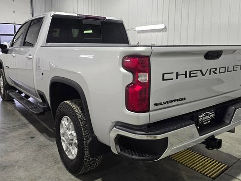 Used 2020 Chevrolet Silverado 2500 LT w/ Convenience Package image 6