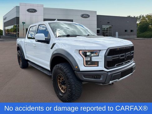 Used 2019 Ford F150 Raptor w/ Equipment Group 802A Luxury AWD/4WD image 2
