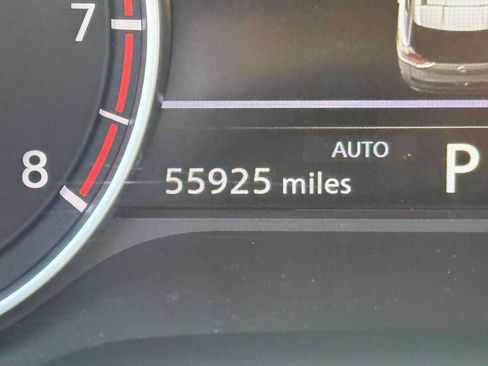 Used 2023 Nissan Rogue S image 25