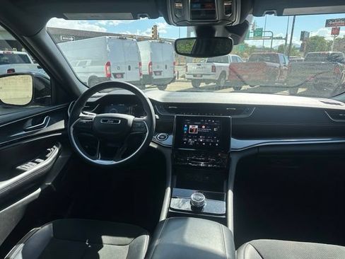 Certified 2023 Jeep Grand Cherokee Altitude AWD/4WD image 20