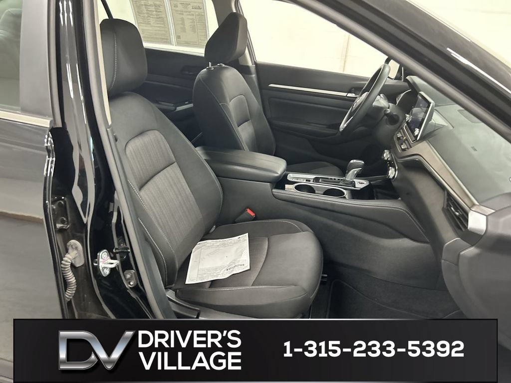 Used 2023 Nissan Altima 2.5 SV AWD/4WD image 22