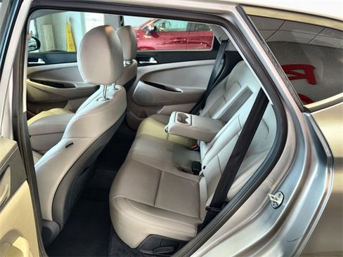 Used 2020 Hyundai Tucson Value w/ Cargo Package image 22