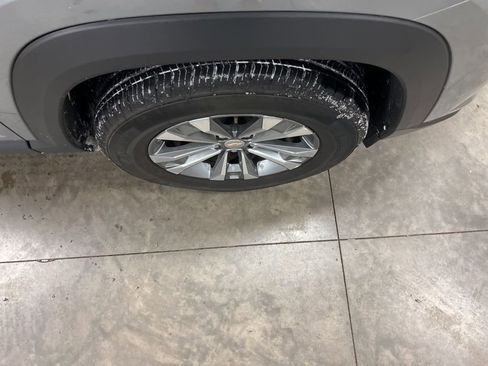 Certified 2025 Chevrolet Equinox LT image 19