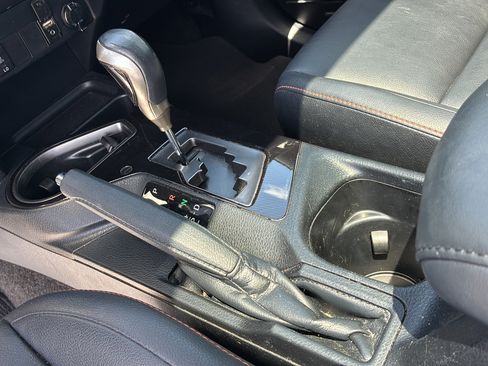 Used 2018 Toyota RAV4 SE w/ Power Extra Value Package FWD image 33