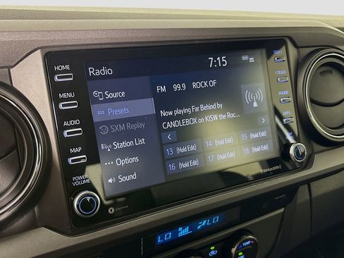 Used 2023 Toyota Tacoma TRD Off-Road w/ Technology Package AWD/4WD image 18