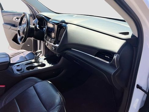 Used 2021 Chevrolet Traverse Premier w/ Redline Edition FWD image 32