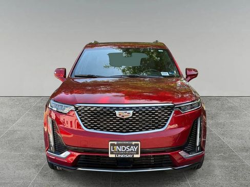 Used 2023 Cadillac XT6 Premium Luxury w/ Technology Package AWD/4WD image 8