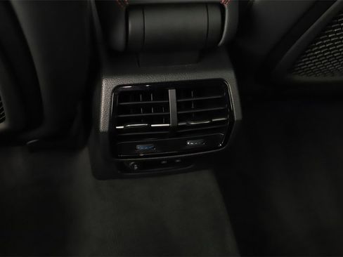 Certified 2025 Audi Q3 2.0T Premium Plus w/ Premium Plus Package image 22