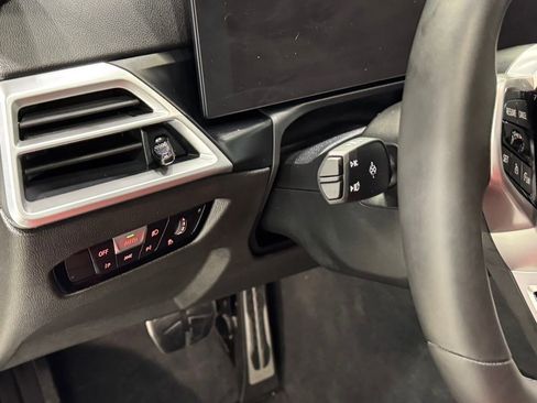 Used 2025 BMW 330i xDrive Sedan w/ M Sport Package image 16