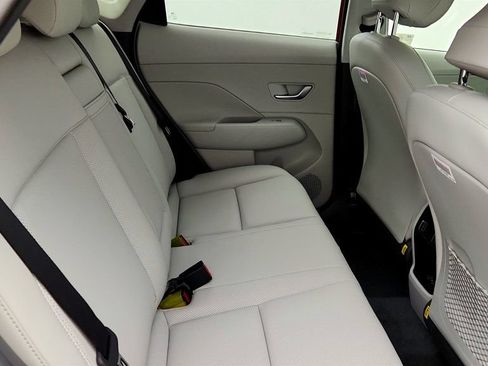 Used 2025 Hyundai Kona Limited AWD/4WD image 23