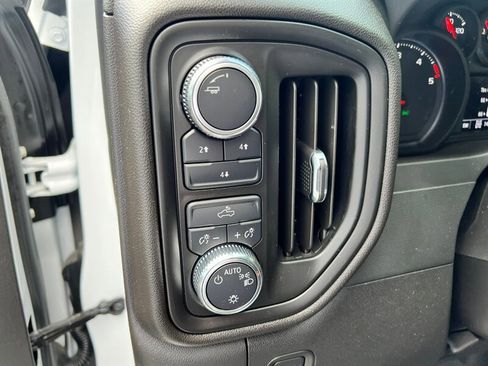 Used 2025 GMC Sierra 2500 Pro AWD/4WD image 25