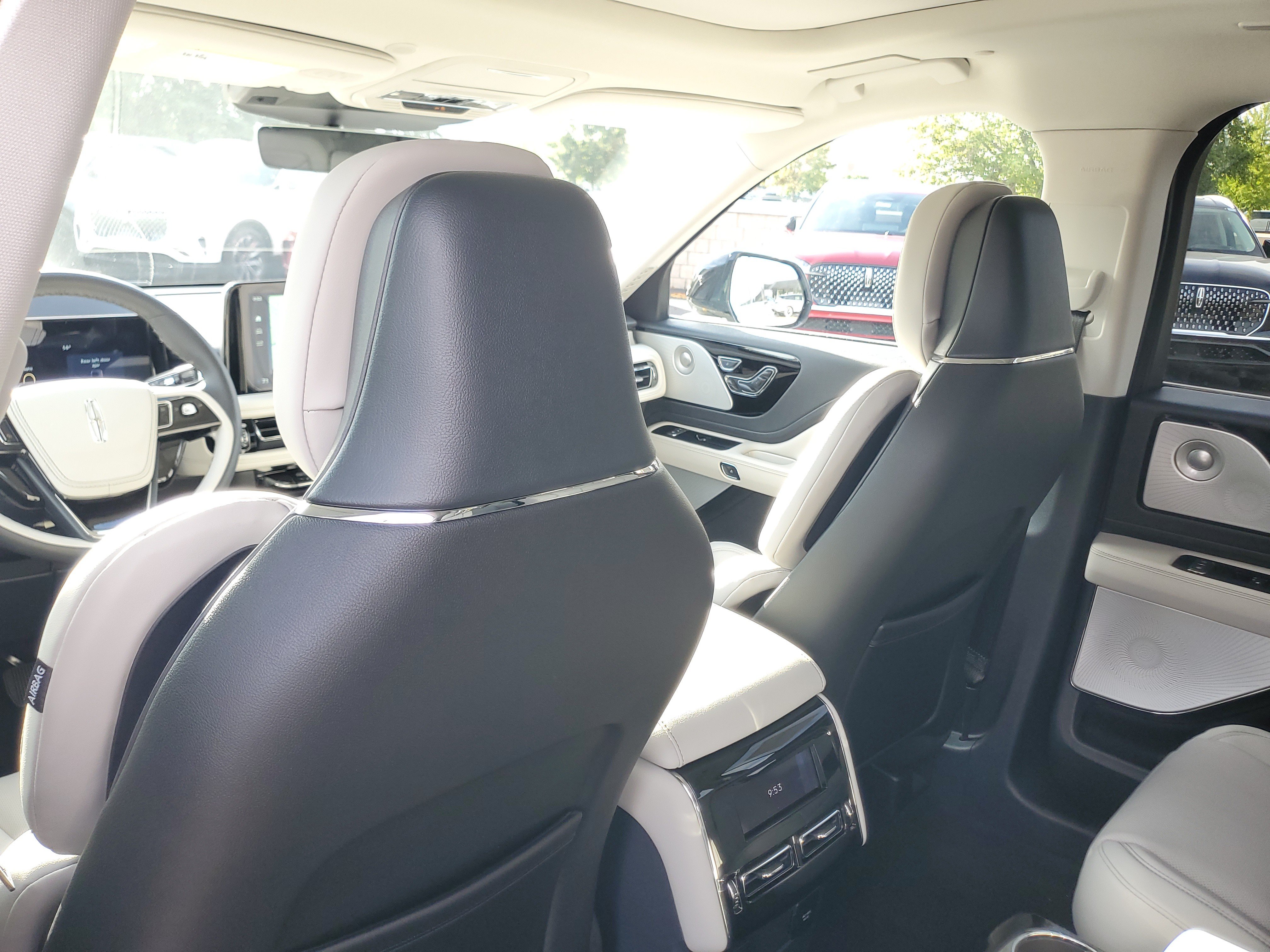 New 2027 Lincoln Aviator Reserve AWD/4WD image 24