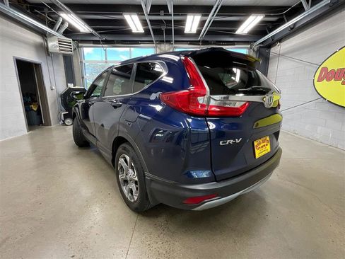 Used 2018 Honda CR-V EX image 3