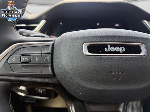 Certified 2024 Jeep Grand Cherokee Altitude AWD/4WD image 25