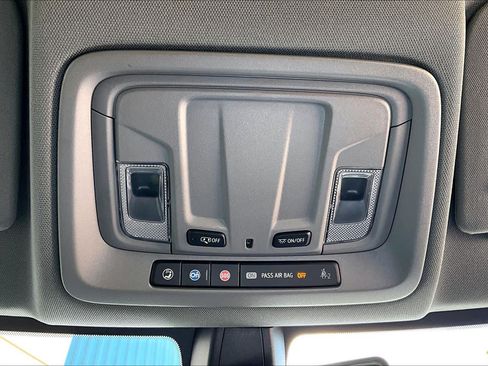 Used 2022 Chevrolet Silverado 1500 Custom AWD/4WD image 33