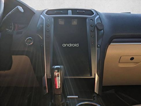 Used 2016 Ford Explorer Limited image 14