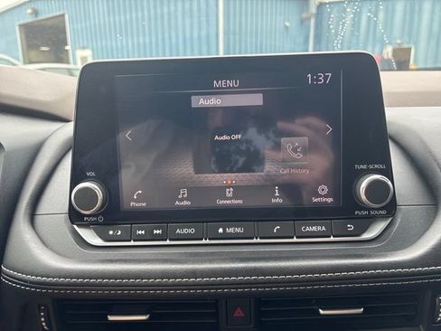 Used 2022 Nissan Rogue S AWD/4WD image 14