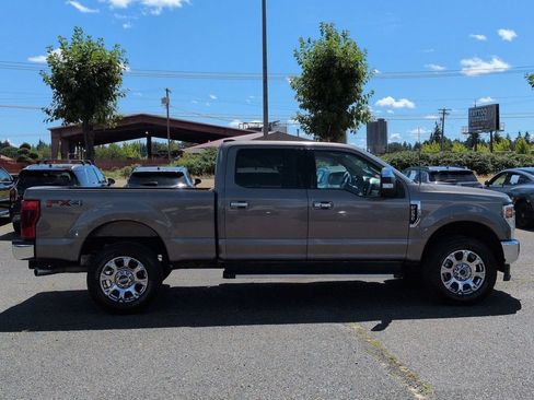 Used 2022 Ford F250 Lariat w/ Lariat Ultimate Package AWD/4WD image 6
