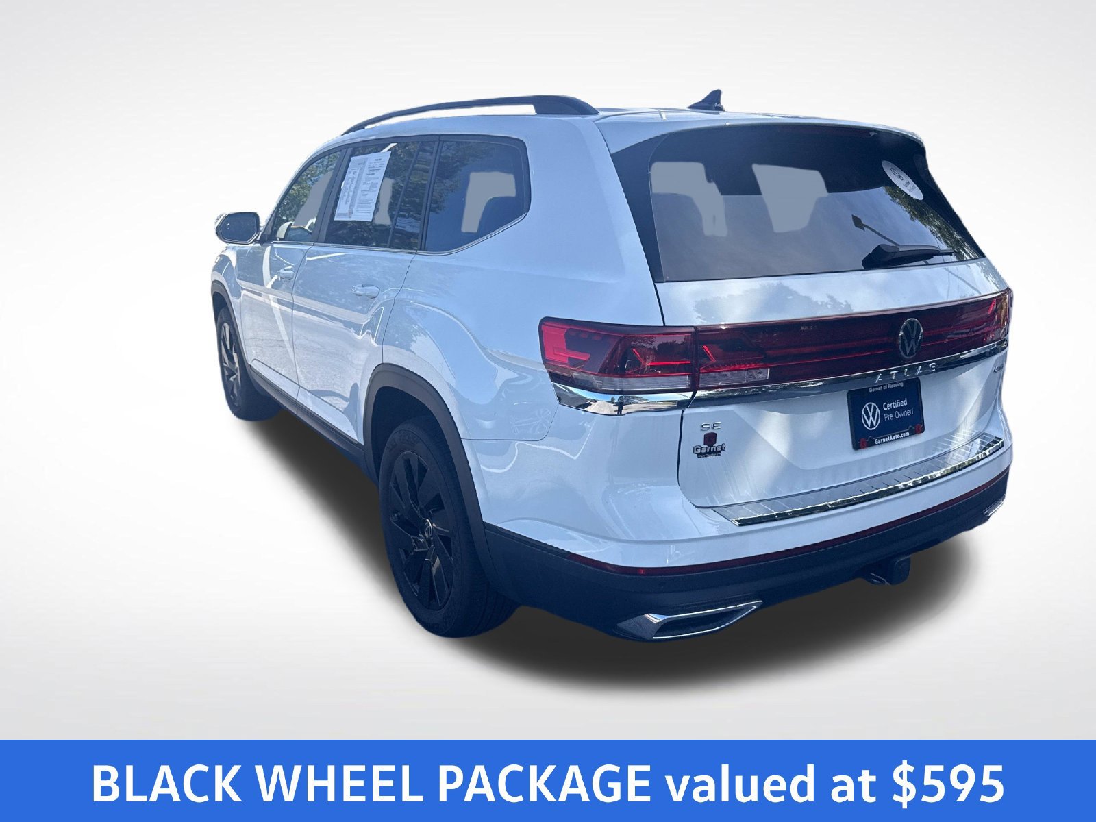 Certified 2024 Volkswagen Atlas SE w/ Panoramic Sunroof Package AWD/4WD image 3