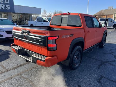 Used 2025 Nissan Frontier PRO-4X w/ Pro Convenience Package image 8